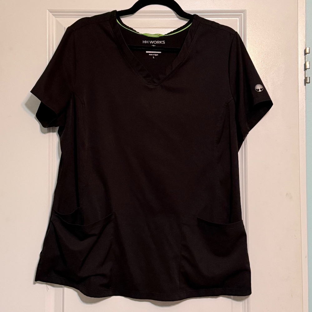 HH works Black scrub top